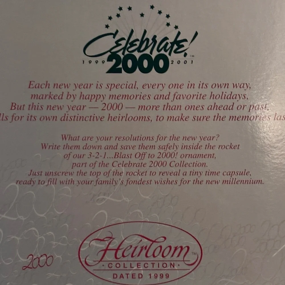 Carlton Cards Heirloom Ornament 2000 Astronaut Bear Rocket Time Capsule CXOR-304
